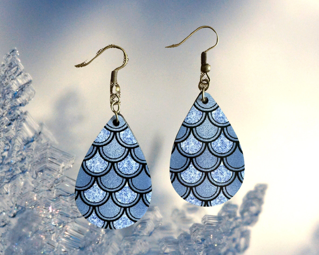 Winter awakens teardrop earrings