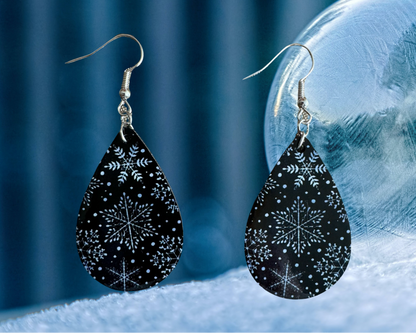 Winter teardrop earrings