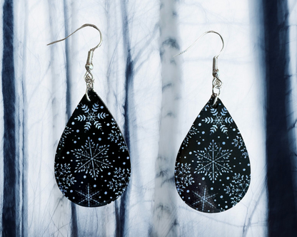 Winter teardrop earrings