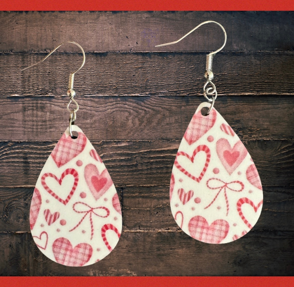 Hearts & bows teardrop earrings